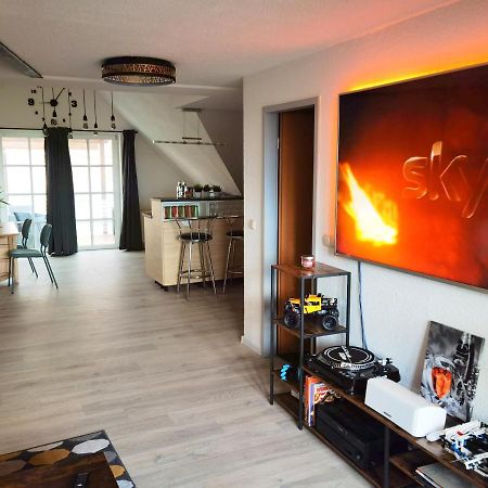 Grosses Offenes Loft Oder Kleine Gemuetliche Wohnung Mit Balkon Wolmirstedt Exterior foto