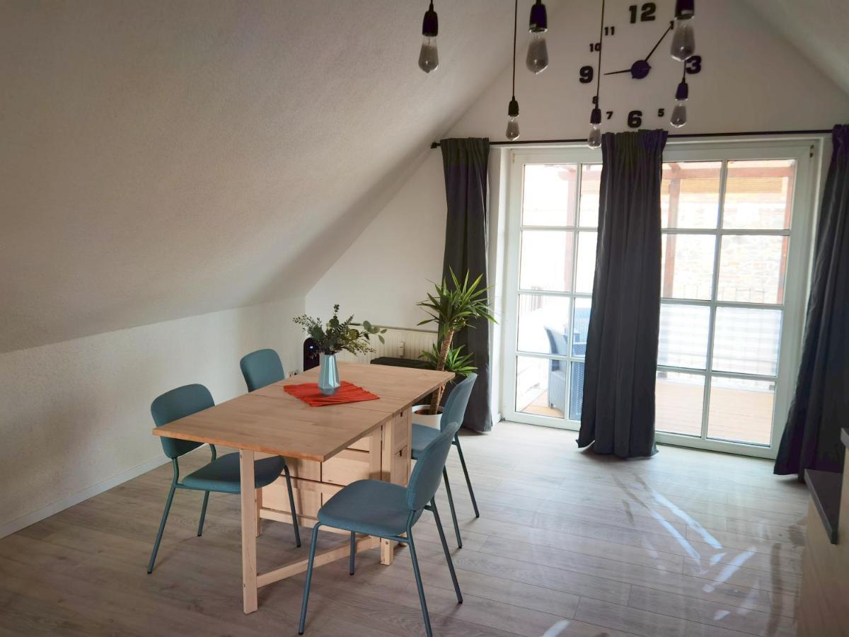 Grosses Offenes Loft Oder Kleine Gemuetliche Wohnung Mit Balkon Wolmirstedt Exterior foto